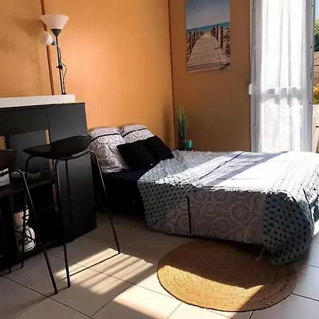 Entier En Centre-ville Avec Terrasse Apartmán
