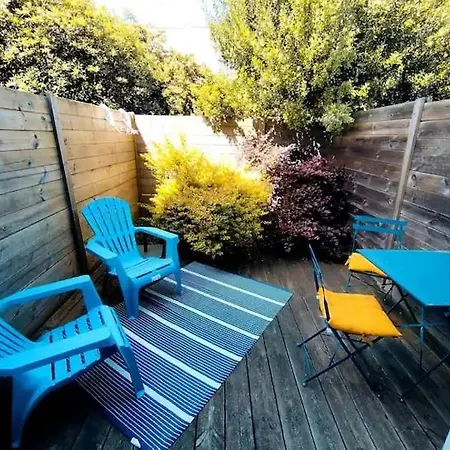 Entier En Centre-ville Avec Terrasse *