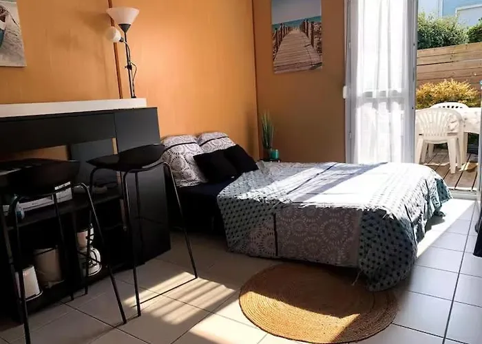 Entier En Centre-ville Avec Terrasse Apartamento